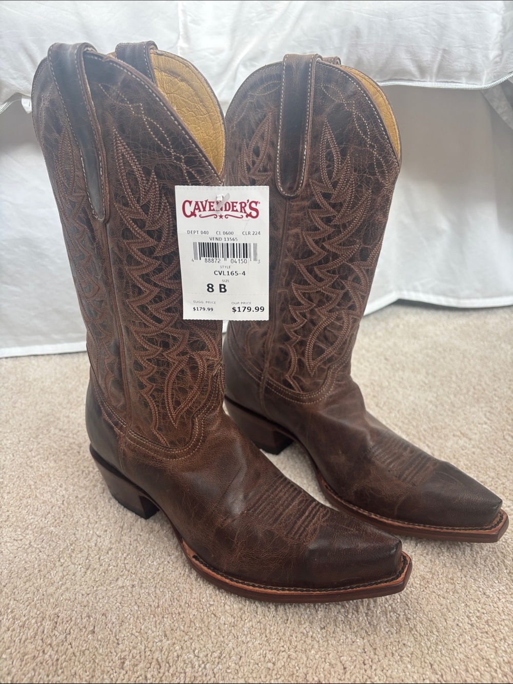 Cavender’s cowgirl boots BRAND NEW